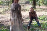 The-Walking-Dead-414-grove